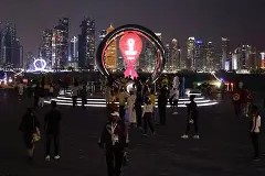 开云体育官网-荷兰退役名宿现身球场，为球队助威()