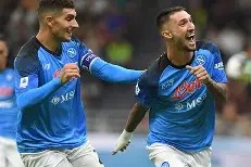 开云体育下载-夺冠热门陷入困境，卫冕冠军面临考验()