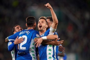 开云sports-体坛佼佼者独领风骚，足球比赛势如破竹()