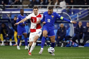 kaiyun app-国家队欧国联连胜在握，追逐欧锦赛荣耀之路(巅峰冠军足球冠军之路)