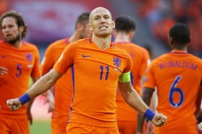 kaiyun(中国)官方网站-意大利险胜瑞典进入八强，荷兰遭遇罕见-平局迟早出局()